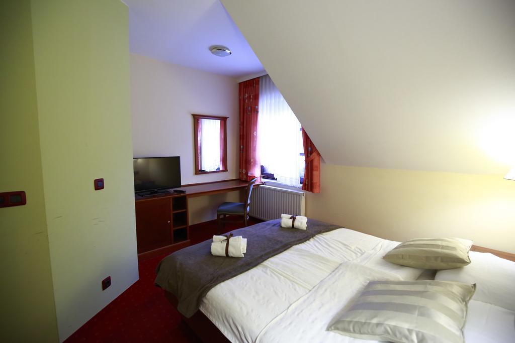 Guesthouse Villa Zelenjak Ventek Kumrovec Luaran gambar